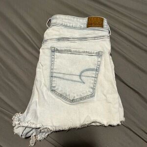 American Eagle shorts!